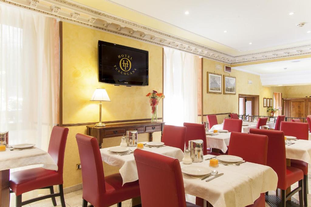 TV a/nebo společenská místnost v ubytování Hotel Tuscolana
