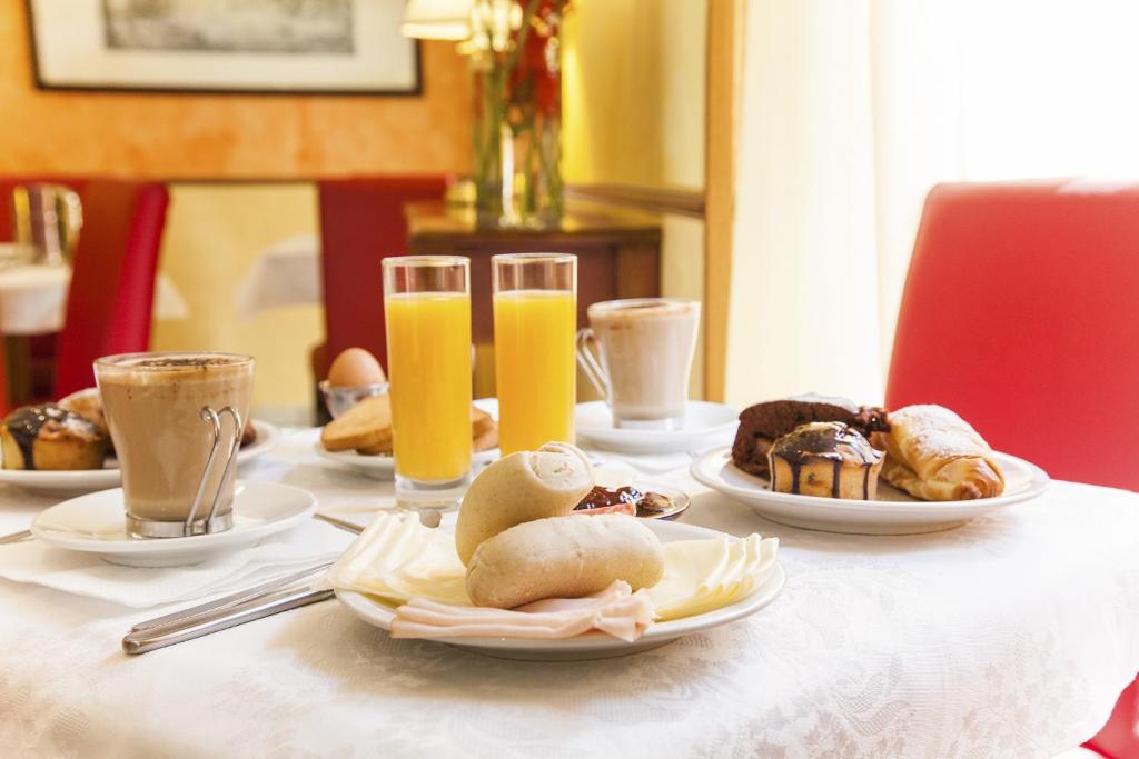 Hotel Tuscolana - Resim 23