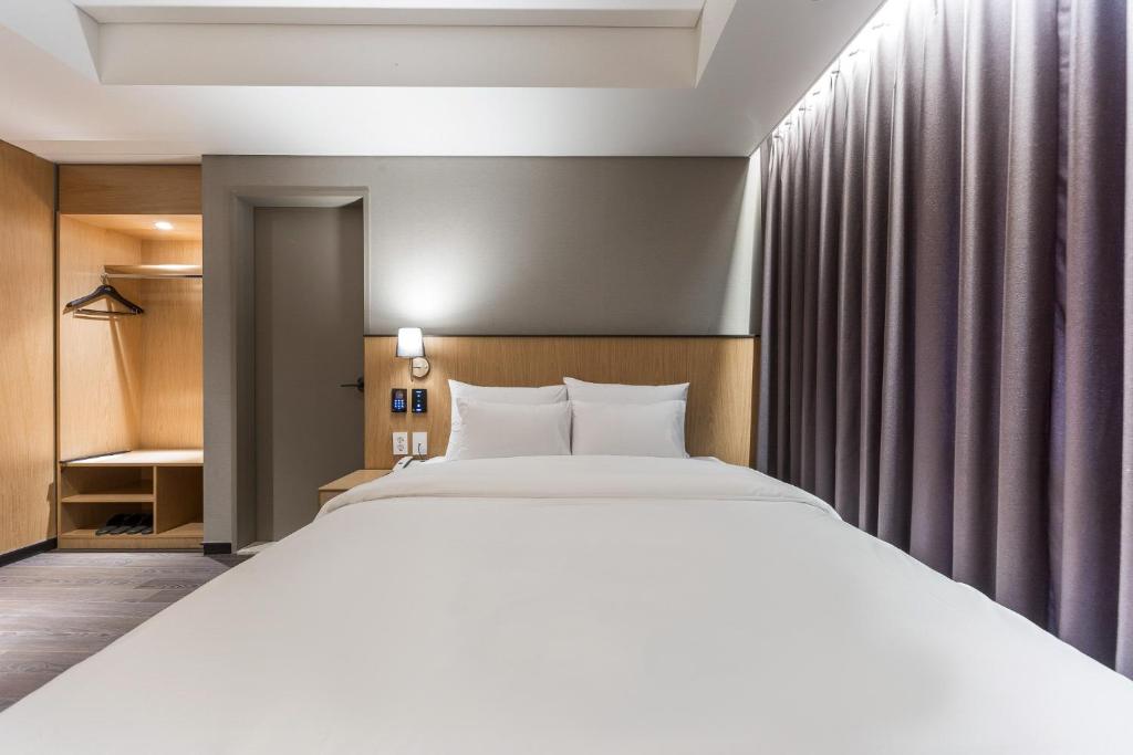 Gwangju HOUND Hotel - Deluxe Double Room