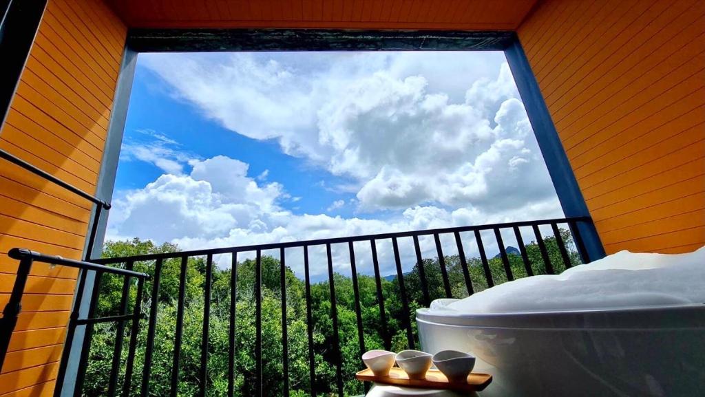 Balkón nebo terasa v ubytování Apple A Day Resort Krabi, Ao Nang Beach