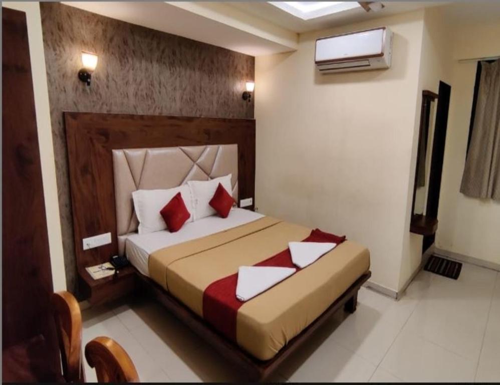 Hotel Samaira Residency,Dombivali - Standard Single Room