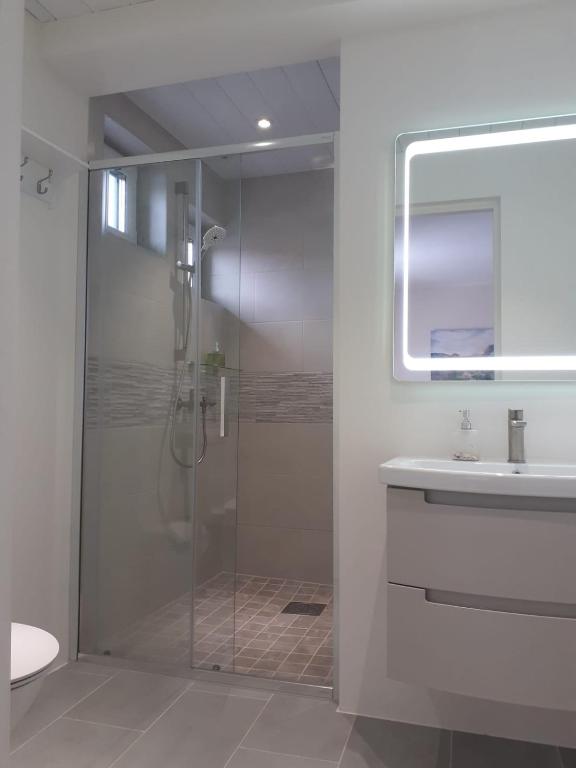 Casper B&B - Double Room With Private Bathroom