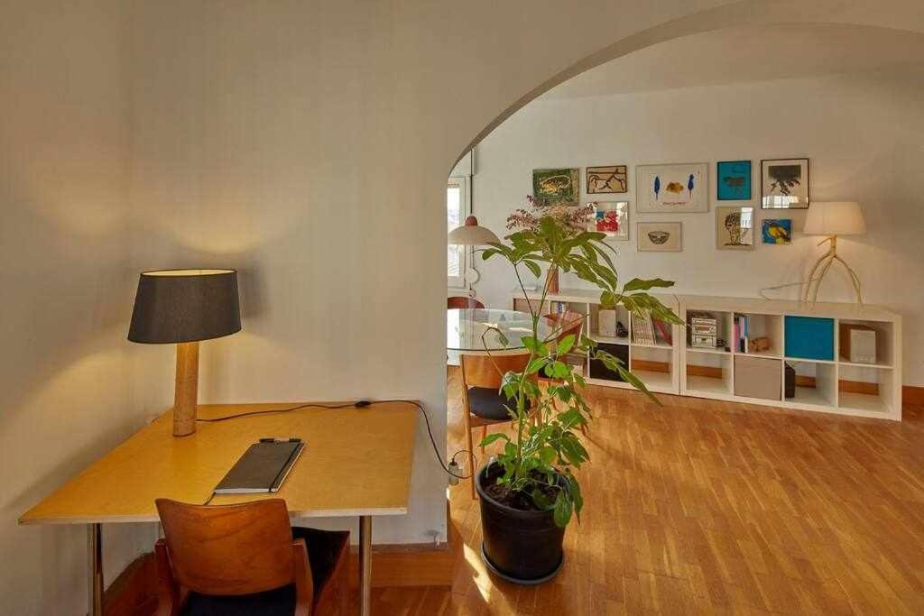 Posedenie v ubytovaní Apartamento Santa Clara Girona