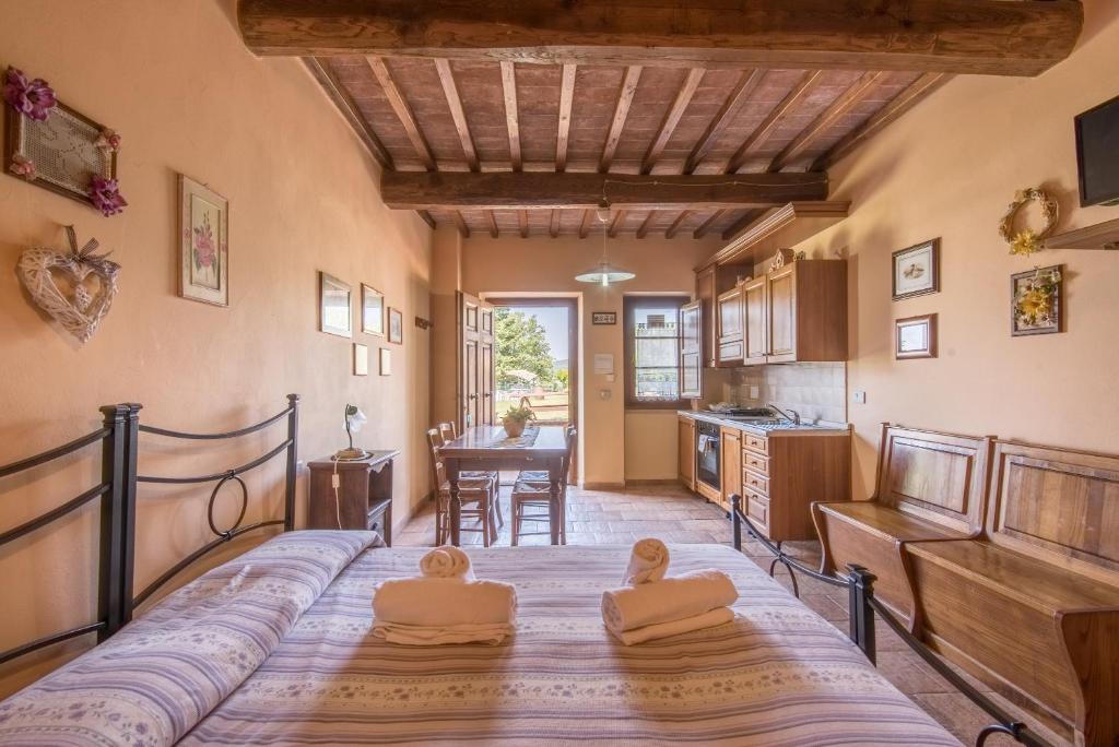 A seating area at Poggio Primo - Monolocale Saraceno