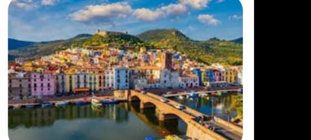 IL GIRASOLE a Bosa - Spazioso Appartamento con Balcone
