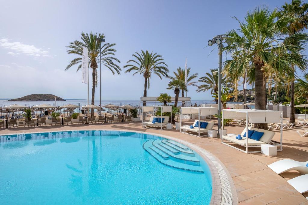 Bazén v ubytování Sol House The Studio - Calviá Beach - Adults Only nebo v jeho okolí