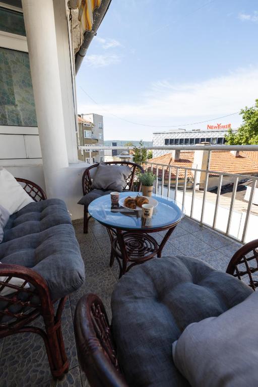 Promenade Rooftop Flat - Apartamento Con Balcón