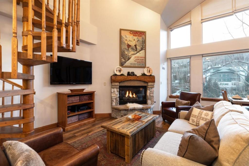 Beaver Creek Elkhorn Lodge 4 Bedroom Residence With Ski In, Ski Out Access And A Short Walk To Beaver Creek Village - Condo Met Vier Slaapkamers