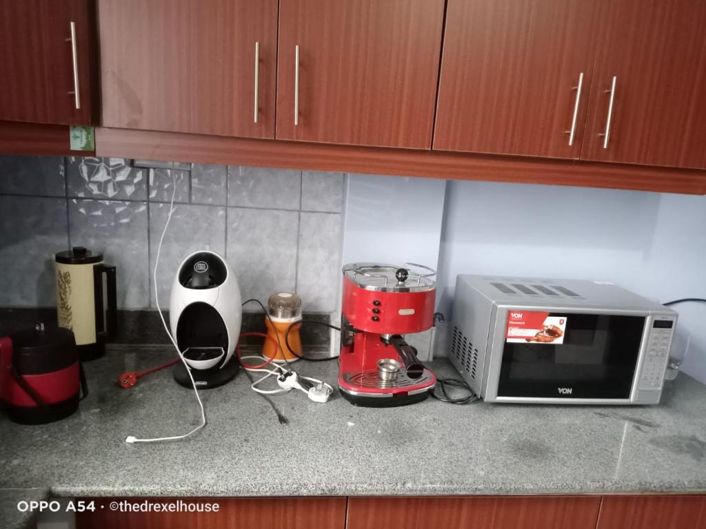 Kuchyň nebo kuchyňský kout v ubytování The Drexel House Kenya