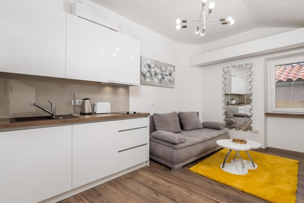Central Apartments Dalmatina - Apartamento De Un Dormitorio