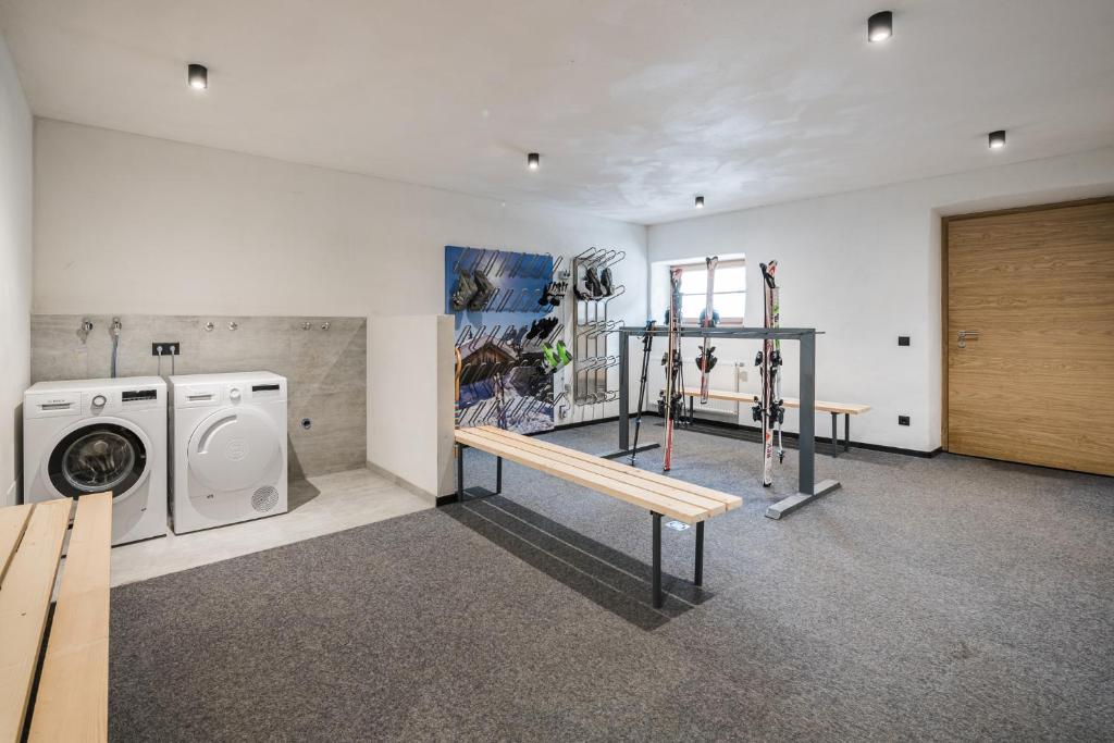 Posilňovňa alebo fitness centrum v ubytovaní Kuenz Dolomites App 5