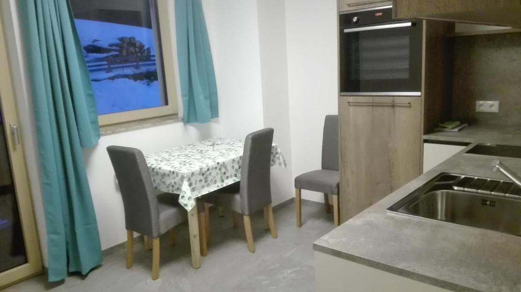 Kuchyň nebo kuchyňský kout v ubytování Schießling Hof