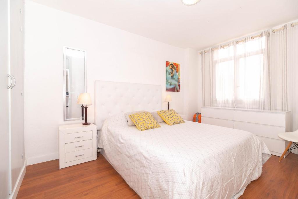 Copacabana in the heart of Las Americas by Olax Rentals