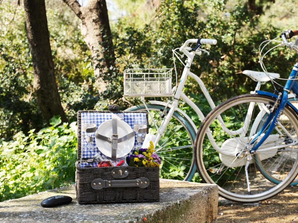 Jazda na bicykli v okolí ubytovania A77 Suites, Small Luxury Hotels of the World