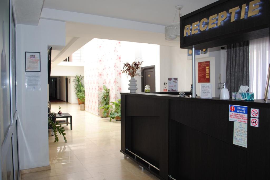 Vstupní hala nebo recepce v ubytování Hotel Corona