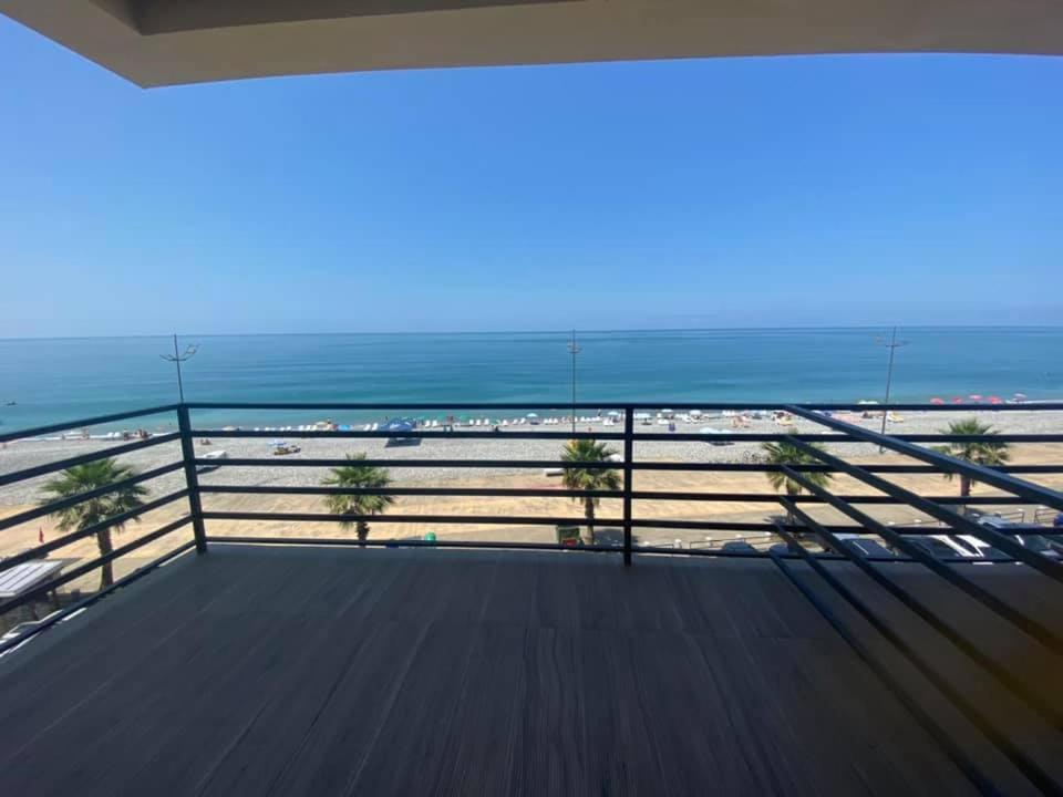 Beach House Gonio