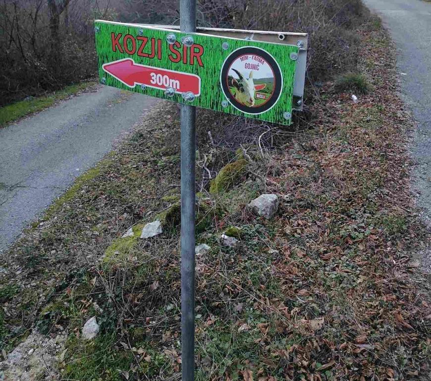 Majutusasutuses Seosko domaćinstvo Gojnić - Donji Brčeli olev sertifikaat, autasu, silt või muu dokument