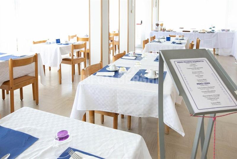 Restaurace v ubytování Hotel Paradiso