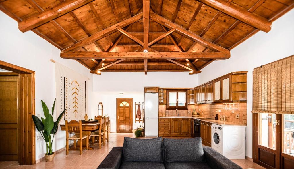 A kitchen or kitchenette at Casa Gaia