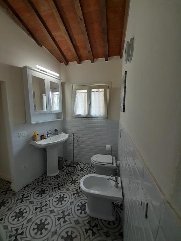 Łazienka w obiekcie B&B Villino Luschi Pisa Centro