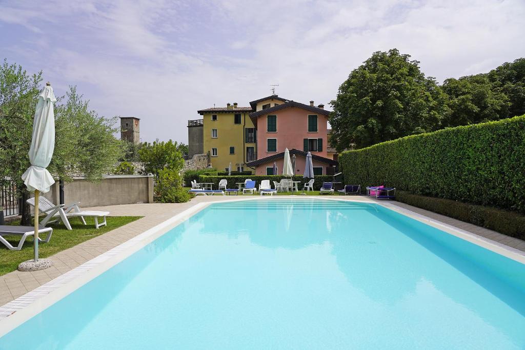 Bazén v ubytování Casa Matisse - Gardagate nebo v jeho okolí