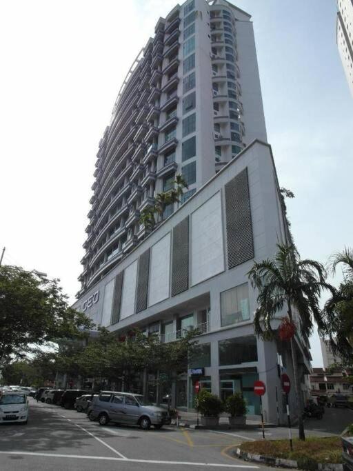 12PAX 2Bathroom 20STEPS to Famous Kayu Restaurant, Bayan Lepas (updated