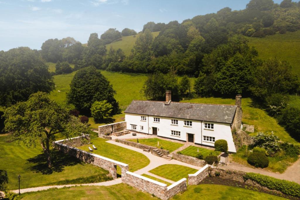 Summergreen Farmhouse, Bampton (updated prices 2024)