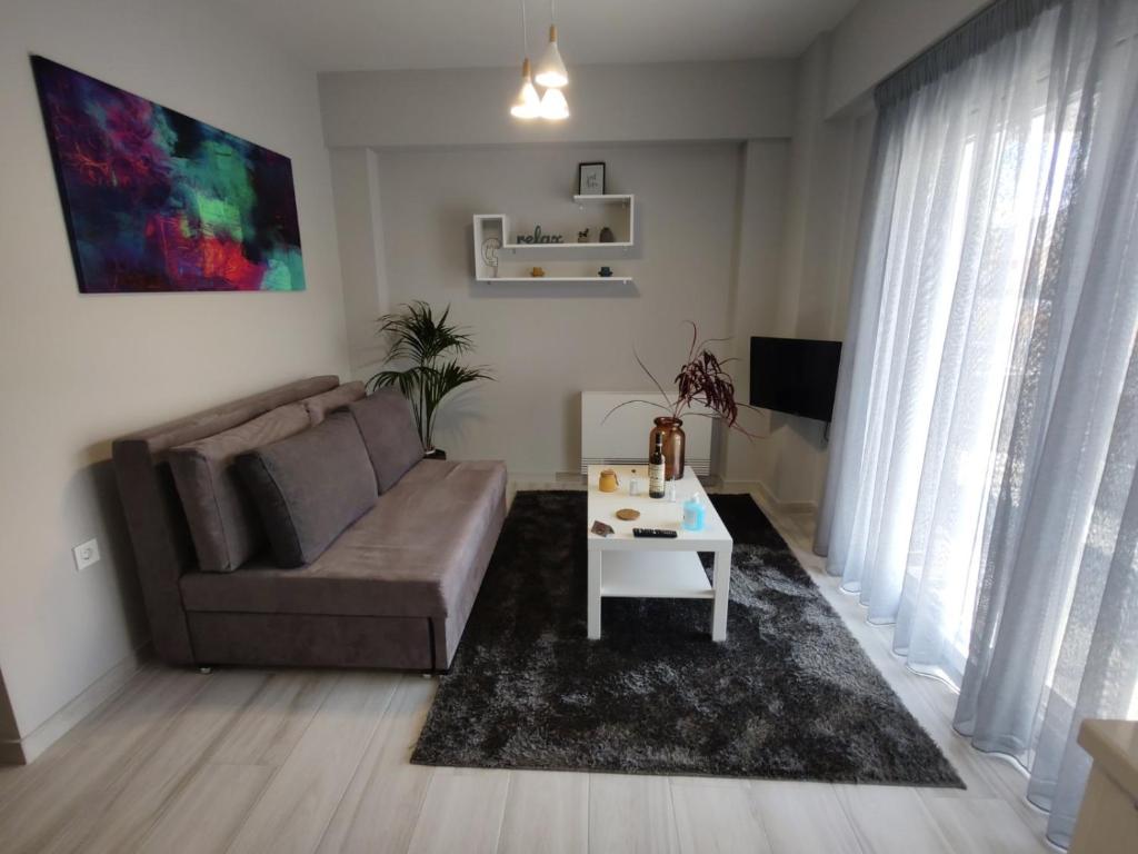 DIFFERENT APARTMENTS - Resim 16