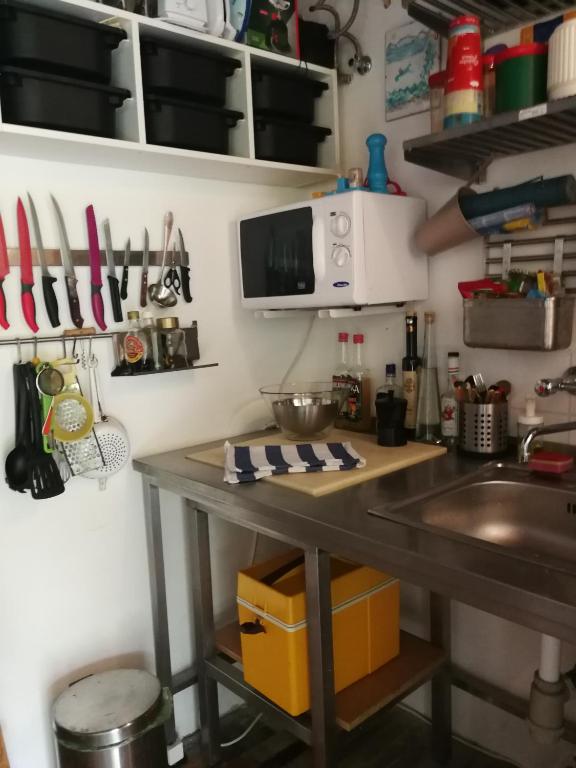 Kuchyň nebo kuchyňský kout v ubytování Kis Vitorlás