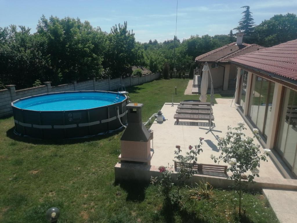 Bungalow in Preselentsi 30 Min. vom schwarzen Meer