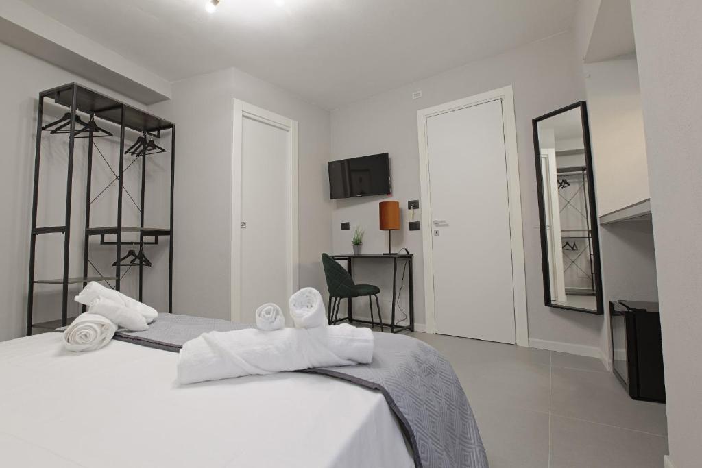 Postel nebo postele na pokoji v ubytování Chianu Palì - Guest Rooms camera Agrigento