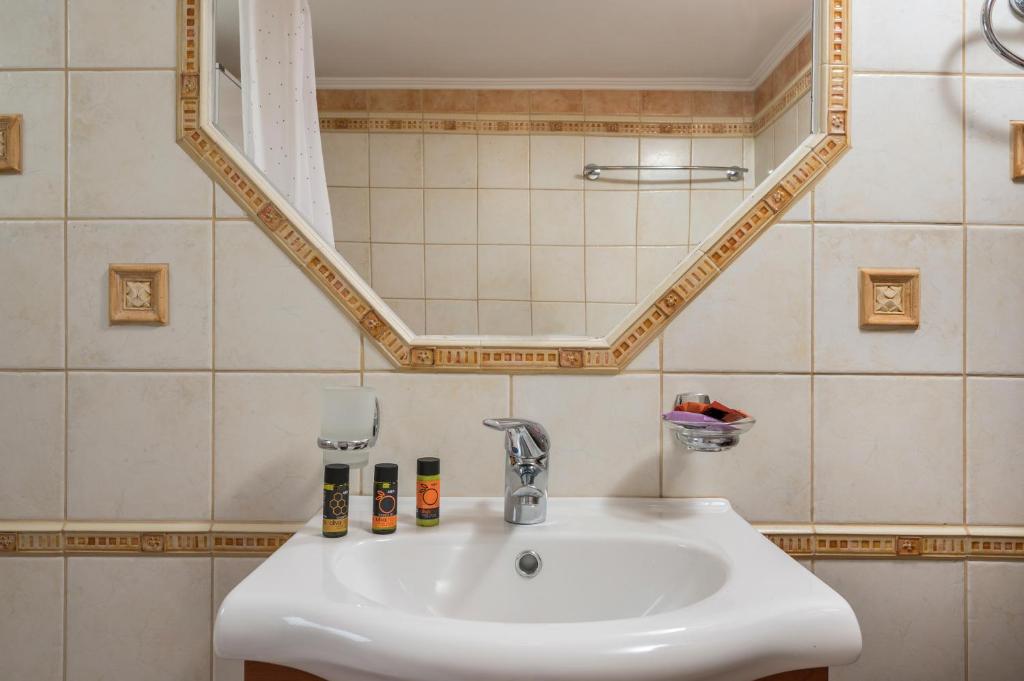 Kúpeľňa v ubytovaní OLIVE BREEZE
