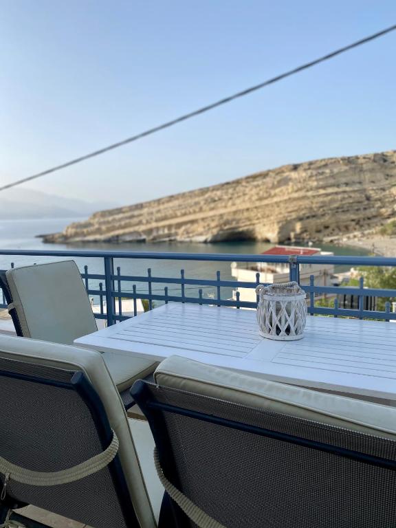 Balkon lub taras w obiekcie Villa Red Beach - Matala Love