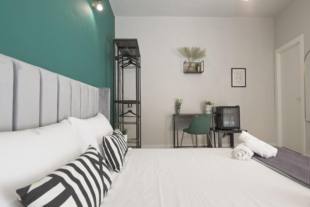 Postel nebo postele na pokoji v ubytování Chianu Palì - Guest Rooms camera Agrigento