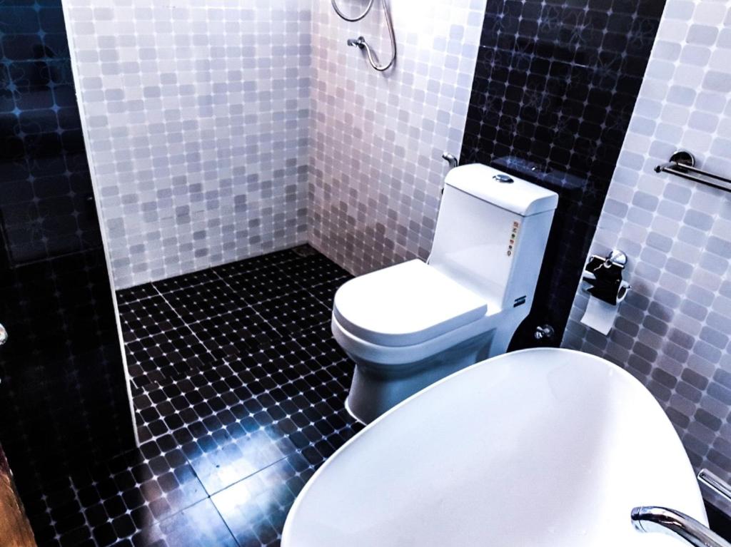 Reef Guest House - 11