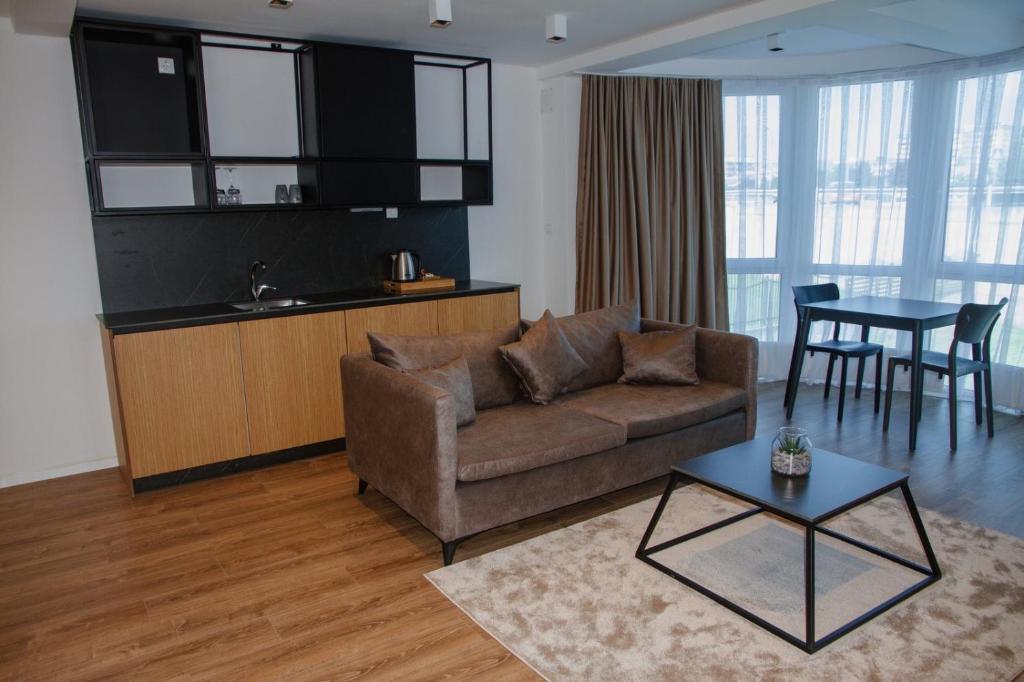 Posezení v ubytování Swiss Apartments Prishtina