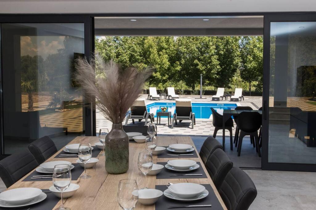 Gallery image of relax and more house with pool in Ljubuški