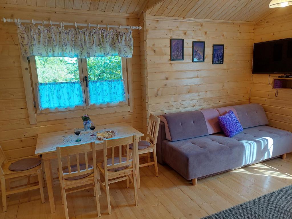 Posedenie v ubytovaní Domek Kalilla