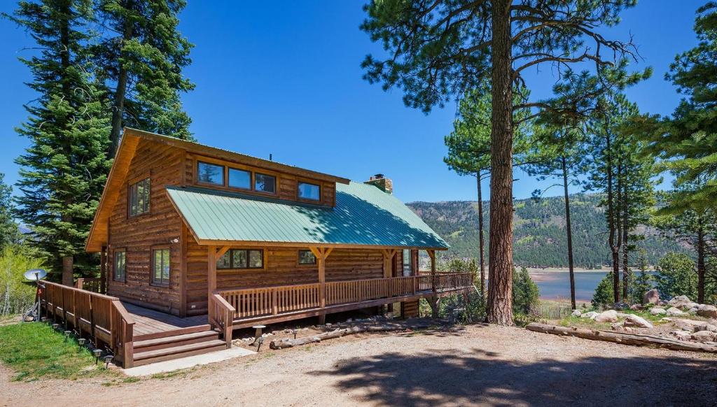 Hummingbird Cabin at Vallecito Lake - Housity
