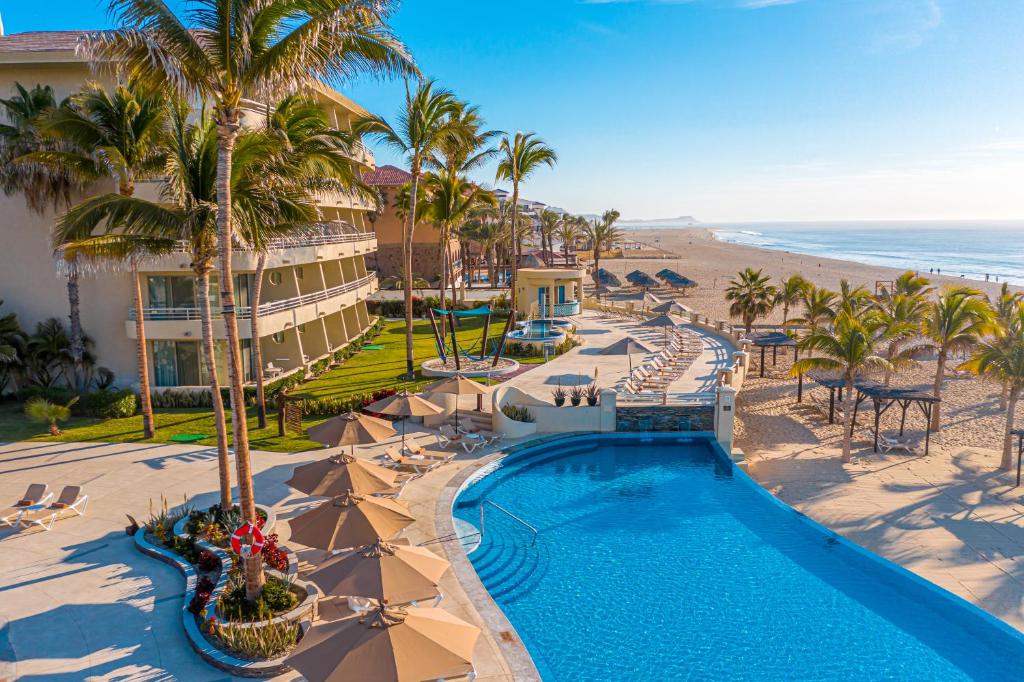 Piscina a Barceló Gran Faro Los Cabos o a prop