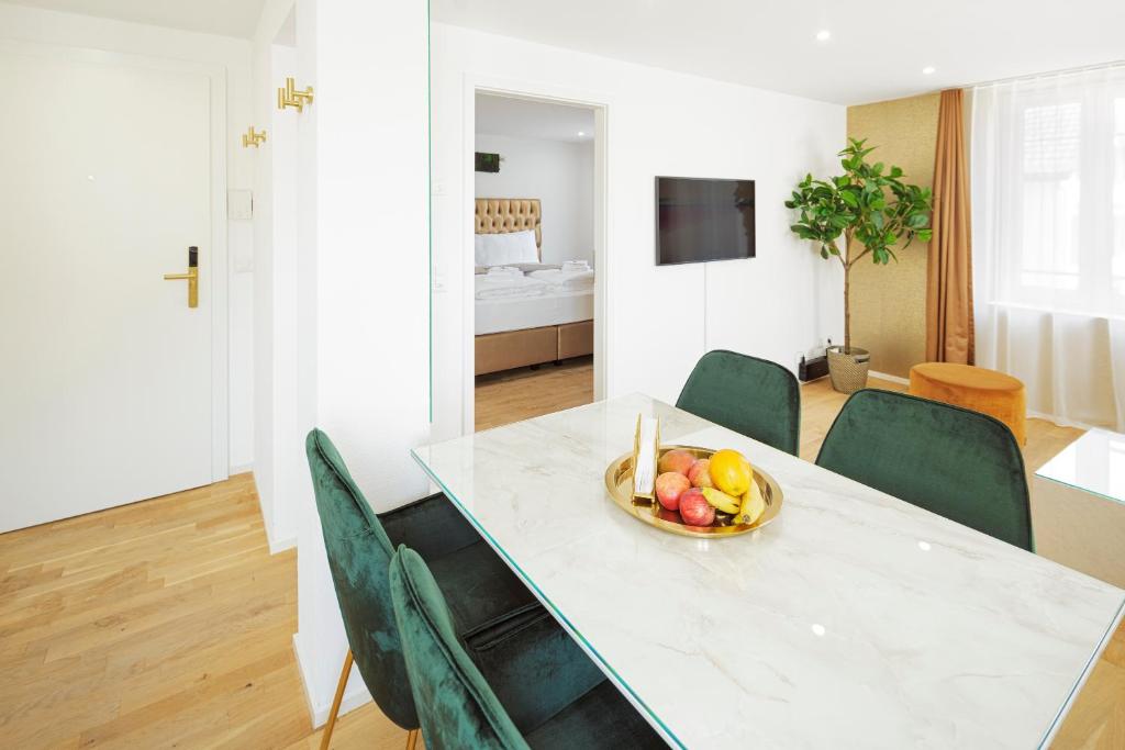 Steigerstrasse Apartments by VISIMO - Modern Living near OLMA & Hospital - Resim 12