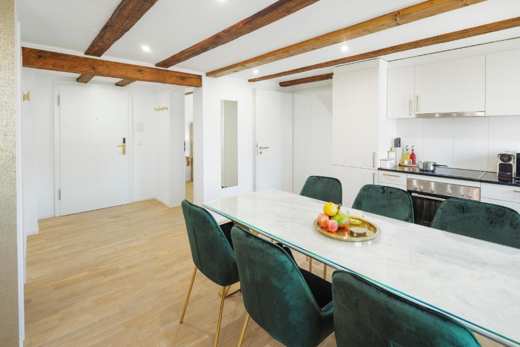 Kuchyň nebo kuchyňský kout v ubytování EH Apartments Saturn