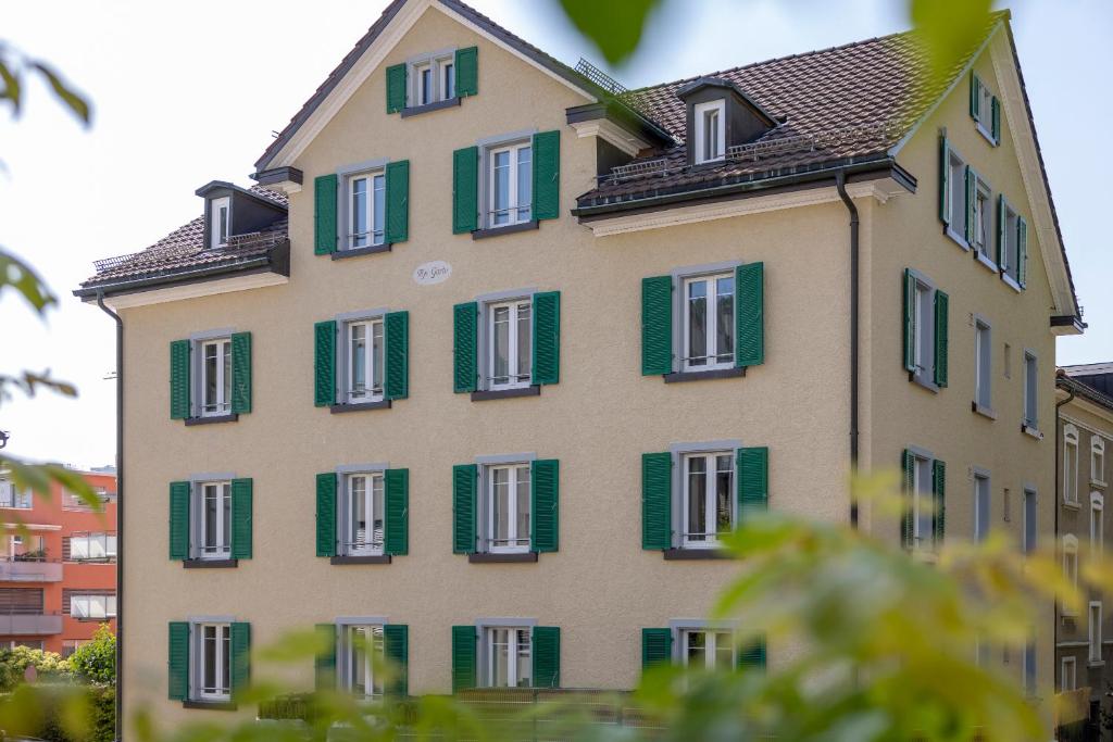 Steigerstrasse Apartments by VISIMO - Modern Living near OLMA & Hospital - Resim 6