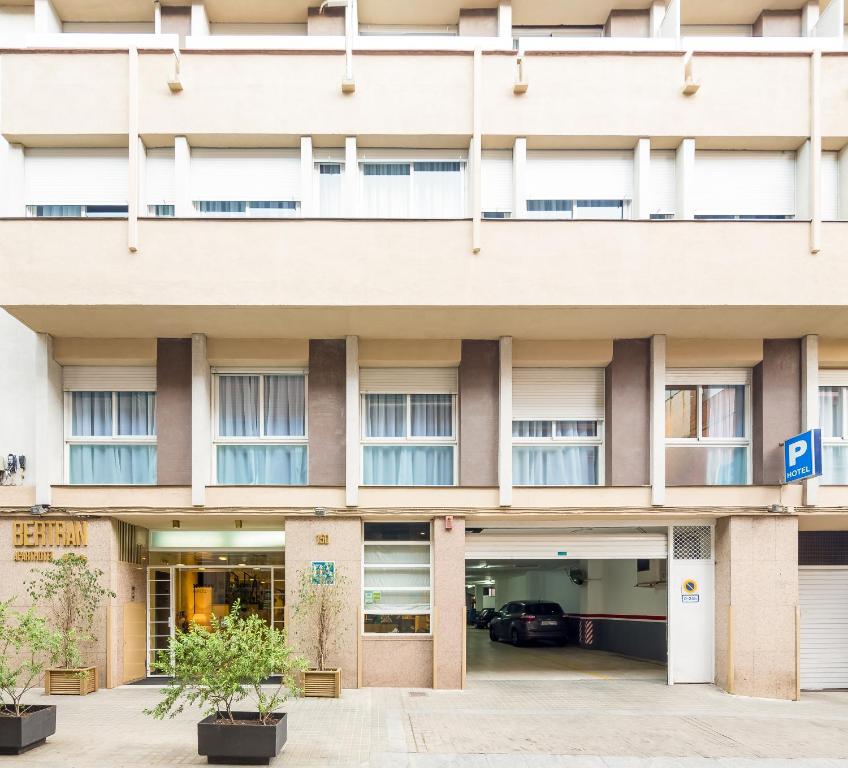 The building in which az apartmanhoteleket is located