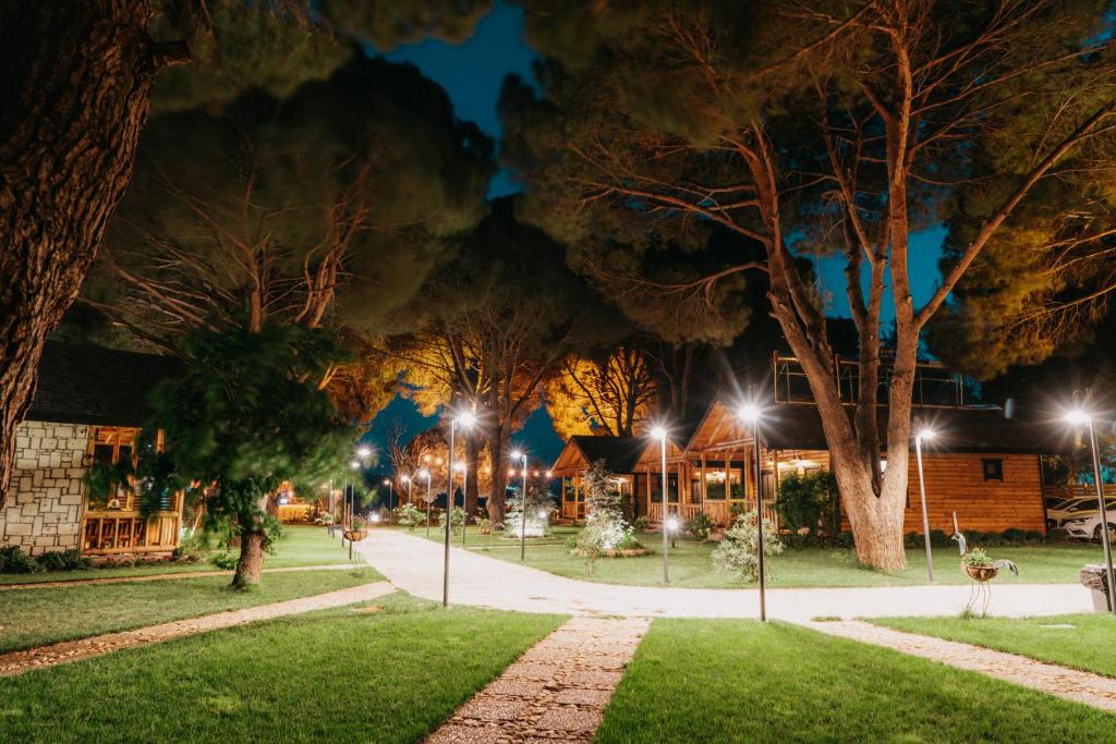 Zahrada ubytování Pino Mar Luxury Bungalows
