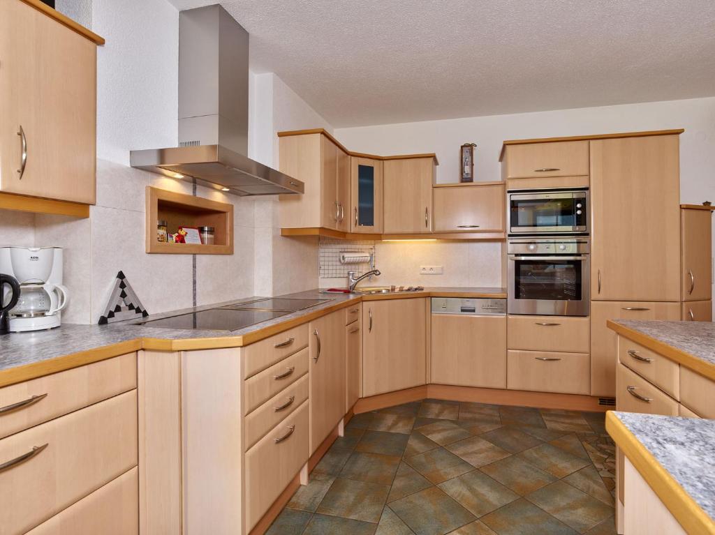 Kuchyň nebo kuchyňský kout v ubytování Landhaus Ötztalblick