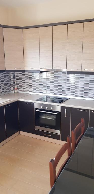 Rondo's apartment - Image 3