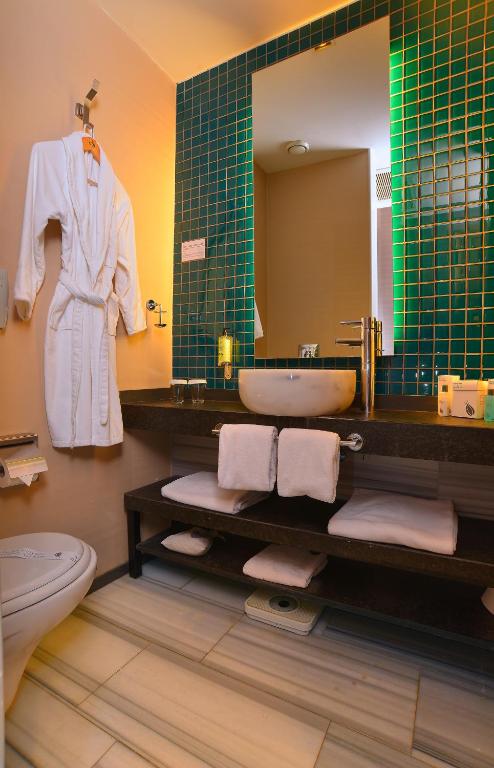 Pera Tulip Hotel - Superior Triple Room