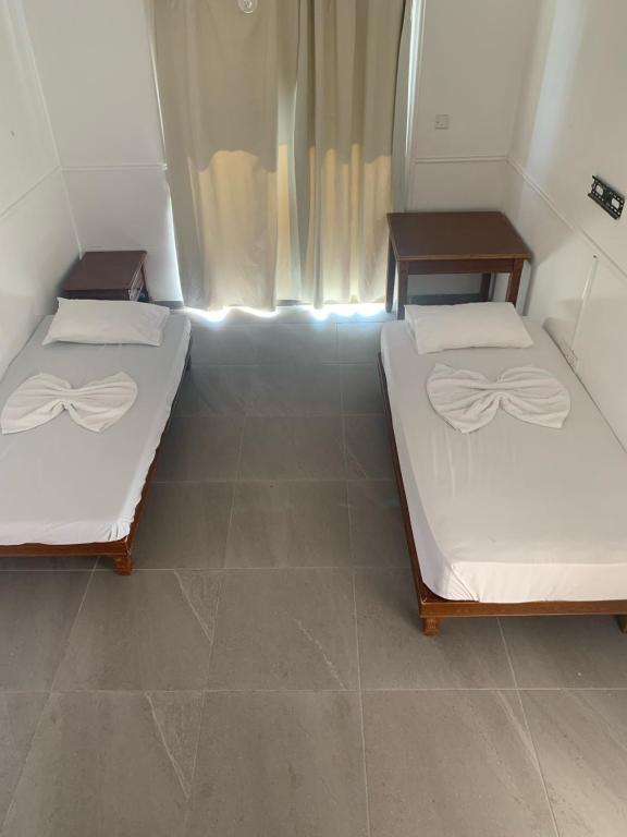 Flora Maria Hotel - Apartamento De Una Habitación (edificio Anexo)