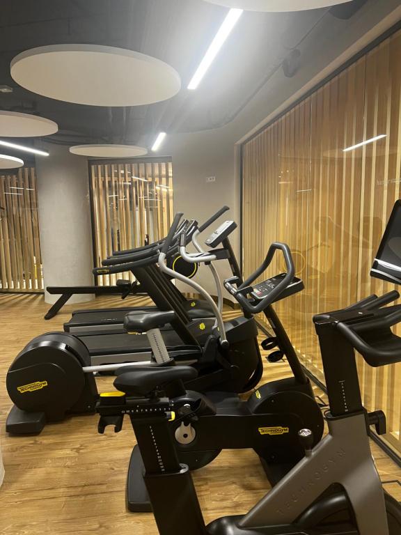 Posilňovňa alebo fitness centrum v ubytovaní Wave Resort & Spa Magic Apartaments with sea view